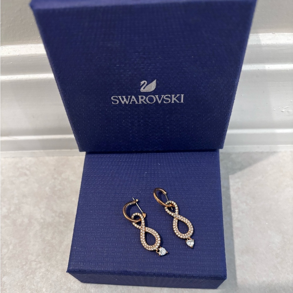 Swarovski rose gold earrings